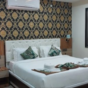 WhatsApp Image 2024-11-08 at 9.30.58 PM (1)